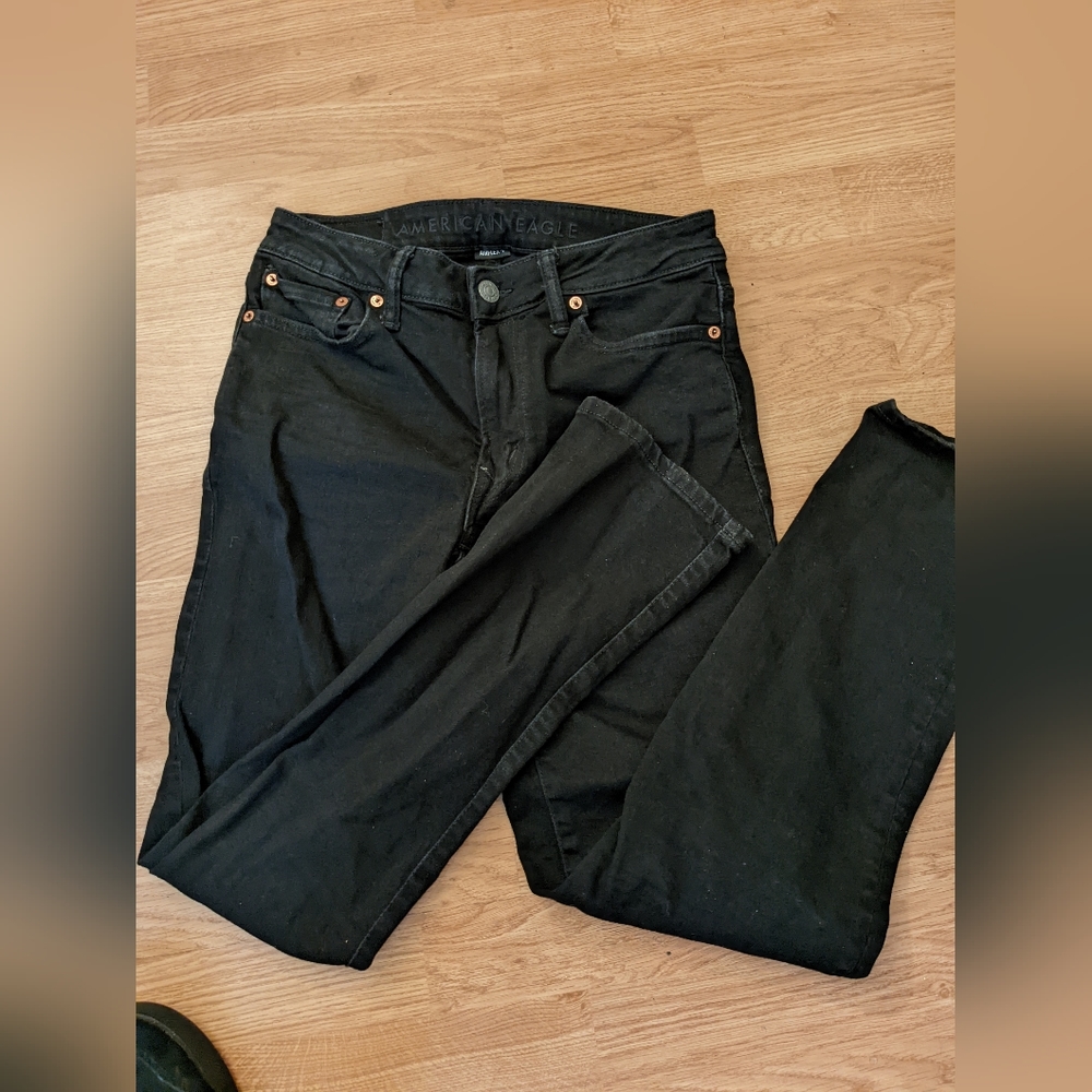 Men's 29 x 30 American eagle black slim jeans.